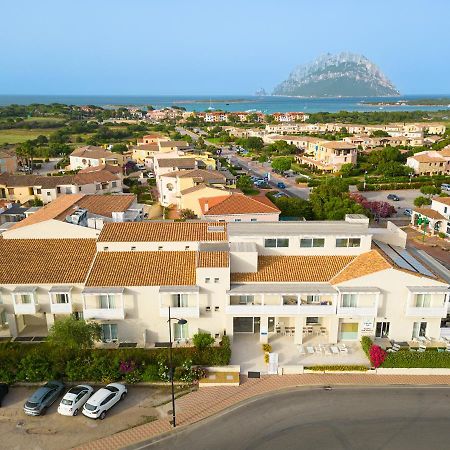 Felix Hotels - Hotel Residence Porto San Paolo ポルト・サン・パーオロ エクステリア 写真
