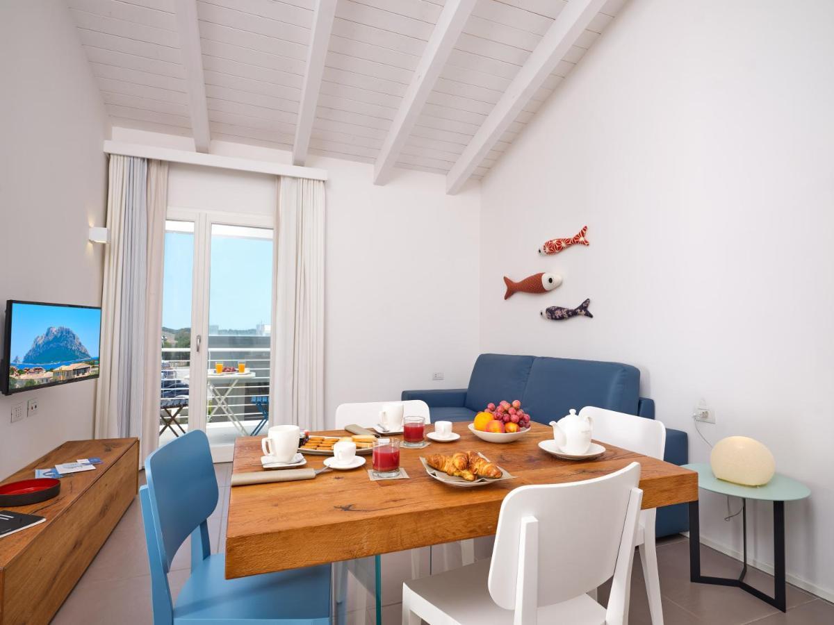 Felix Hotels - Hotel Residence Porto San Paolo ポルト・サン・パーオロ エクステリア 写真