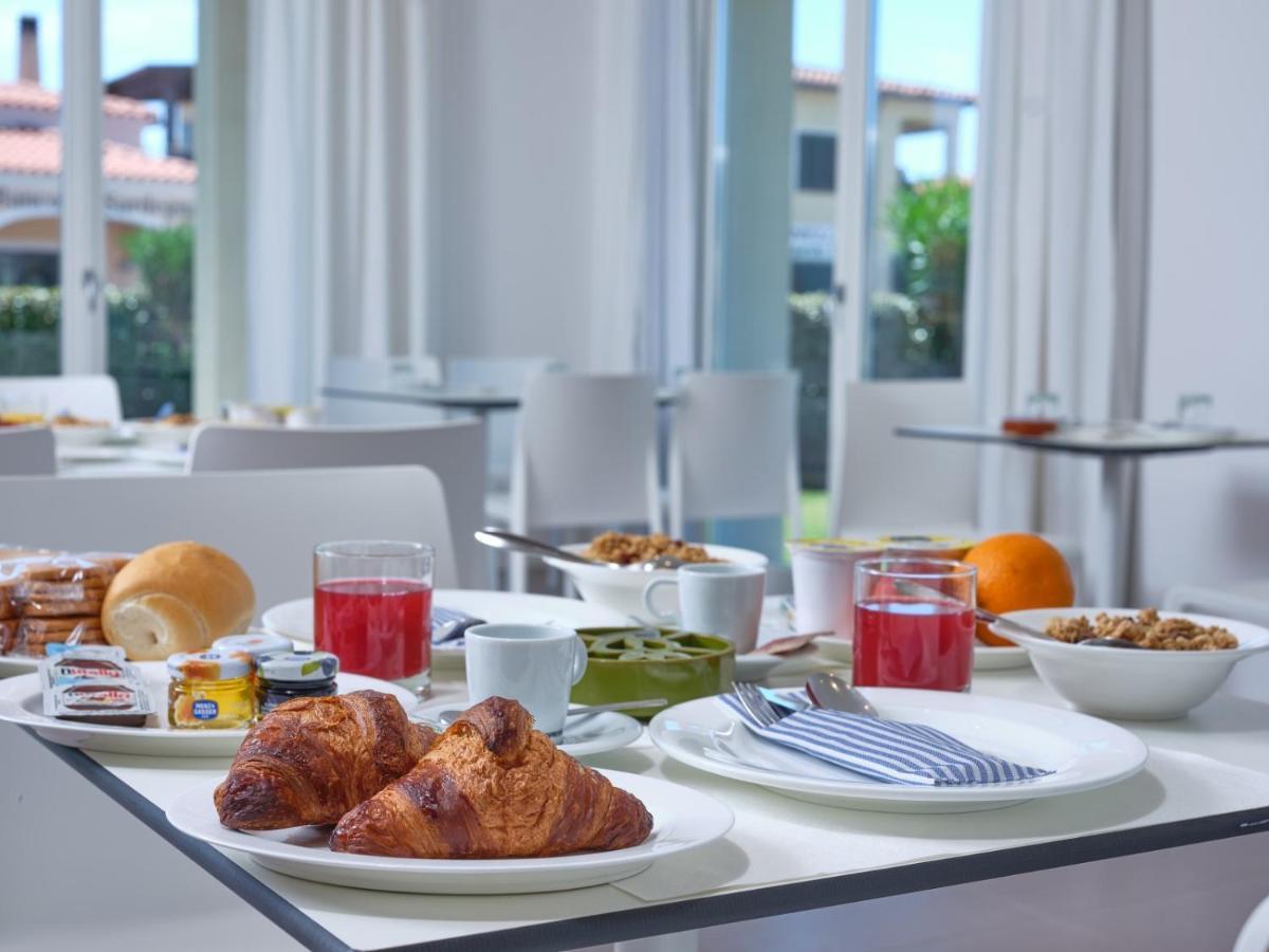 Felix Hotels - Hotel Residence Porto San Paolo ポルト・サン・パーオロ エクステリア 写真