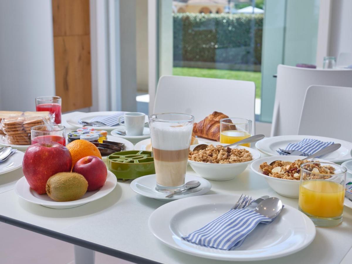 Felix Hotels - Hotel Residence Porto San Paolo ポルト・サン・パーオロ エクステリア 写真