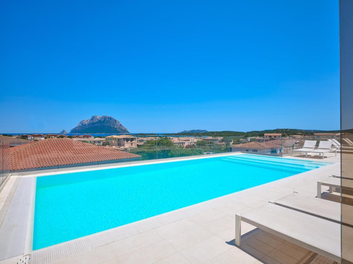 Felix Hotels - Hotel Residence Porto San Paolo ポルト・サン・パーオロ エクステリア 写真