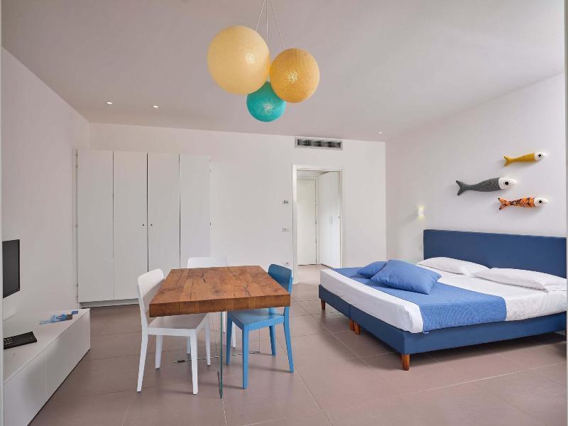 Felix Hotels - Hotel Residence Porto San Paolo ポルト・サン・パーオロ エクステリア 写真